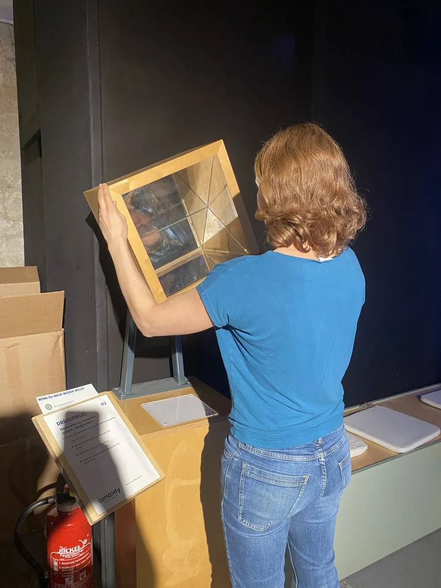 Drehspiegel, Exponat im Pop-up Science Center