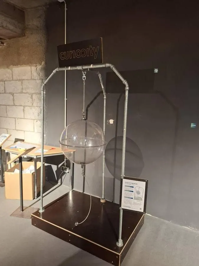 Kugelschwinger, Exponat im Pop-up Science Center