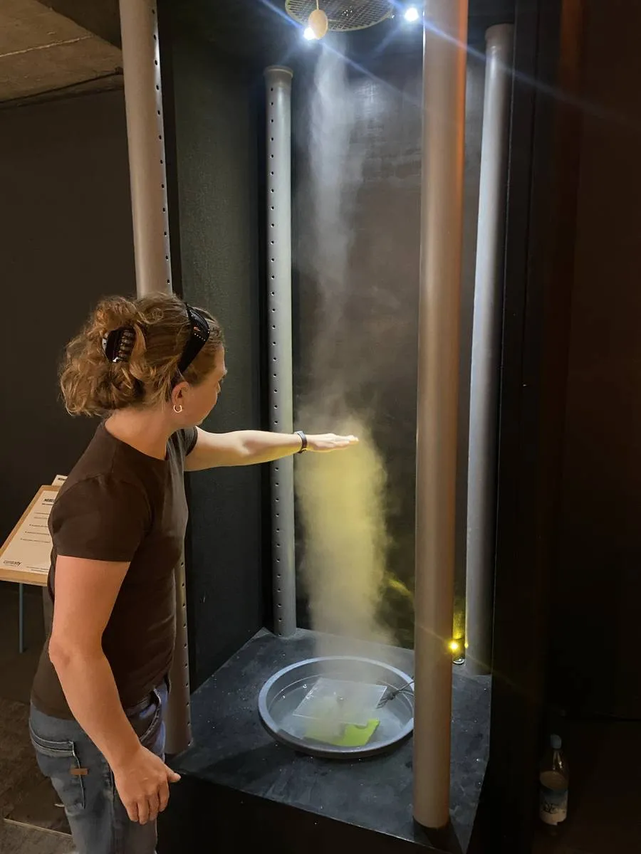 Nebel-Tornado, Exponat im Pop-up Science Center
