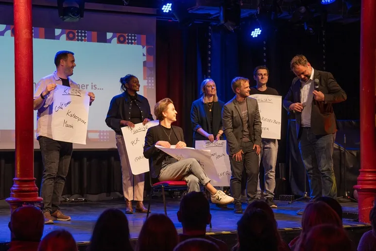 Siegerehrung beim 1. Freisinger Science Slam 2024